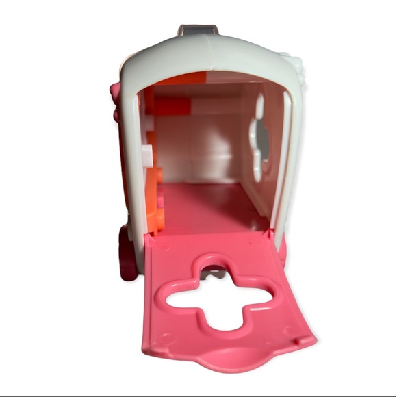 Littlest Pet Shop ambulance / x-ray - lights up!! - Picture 6 of 12